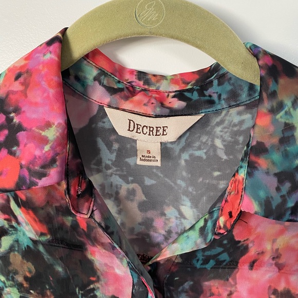 Botton down blouse - Picture 2 of 3